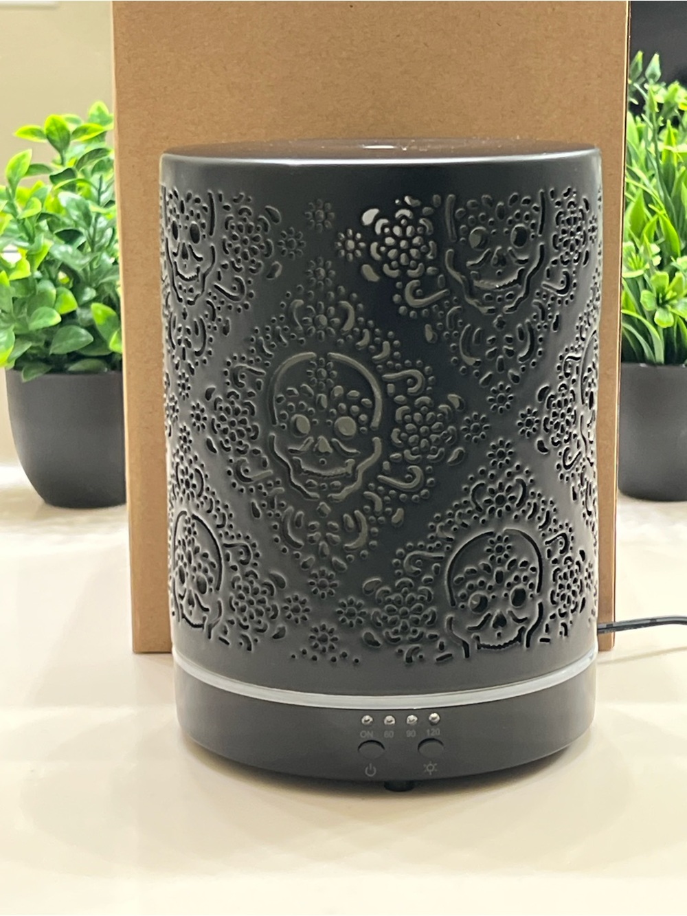 Black Skull Pattern Ceramic Aroma Diffuser/ humidifier- Unbranded
